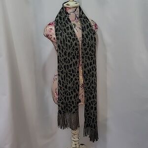FREE with Purchase CEJON Leopard Metallic Thread Scarf